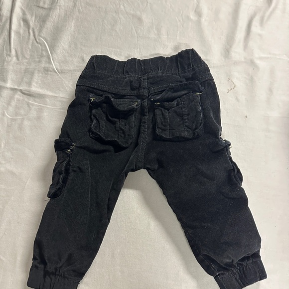 OVS - Stylish Black Kids Cargo Pants with Yellow Details - Picture 5 of 6